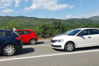 Kilometarske kolone na putnom pravcu Podgorica- Cetinje
