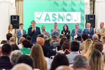 Ibrahimović u Tuzima: Bićemo oni koji će poslije 11. juna odrediti kojim će putem ići Crna Gora Ibrahimović u Tuzima: Bićemo oni koji će poslije 11. juna odrediti kojim će putem ići Crna Gora