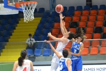 Crna Gora ubjedljiva: Košarkašice su u finalu Igara malih zemalja