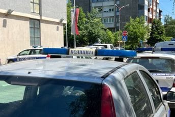 Dojave o bombama na više lokacija u Beogradu i Novom Sadu