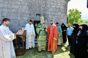 Joanikije: U Ukrajini bezbožnici otimaju hramove uz pomoć zapadnih sila