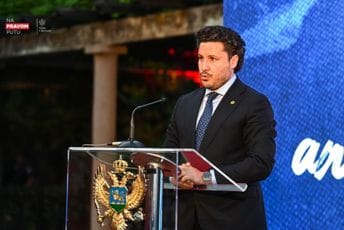 Kabinet premijera: Milović se služi neistinama, da se oglasi SDT