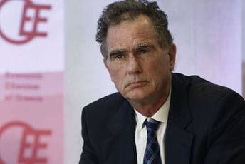 Delegacija Evropskog parlamenta pratiće izbore, predvodi ih poslanik Nikos Papandreu Delegacija Evropskog parlamenta pratiće izbore, predvodi ih poslanik Nikos Papandreu