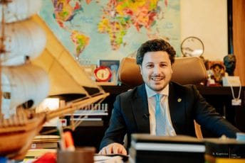 Abazović: Država prihodovala 805.000 eura, drugi trajekt krenuo ka Crnoj Gori Abazović: Država prihodovala 805.000 eura, drugi trajekt krenuo ka Crnoj Gori