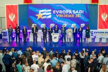 PES: Abazović državu gurnuo u provaliju, iznevjerio je koga je stigao, bliži se kraj njegovoj vlasti
