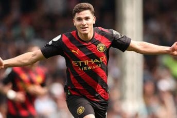 Prvi fudbaler koji je to učinio: U jednoj sezoni osvojio sve najvažnije trofeje Prvi fudbaler koji je to učinio: U jednoj sezoni osvojio sve najvažnije trofeje