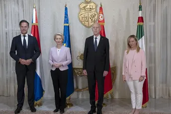 Predsjednik Tunisa upozorio evropske lidere: Nećemo biti vaša granična straža Predsjednik Tunisa upozorio evropske lidere: Nećemo biti vaša granična straža