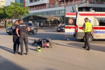 Nezgoda u Podgorici: Motociklista lakše povrijeđen Nezgoda u Podgorici: Motociklista lakše povrijeđen