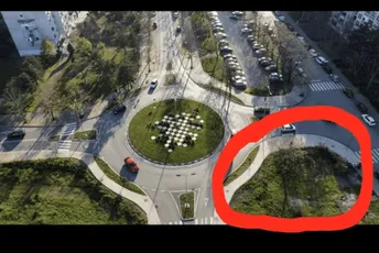 Danas protest stanara Bloka zbog gradnje hotela na kružnom toku: Ugroženi bezbjednost i zdravlje Danas protest stanara Bloka zbog gradnje hotela na kružnom toku: Ugroženi bezbjednost i zdravlje