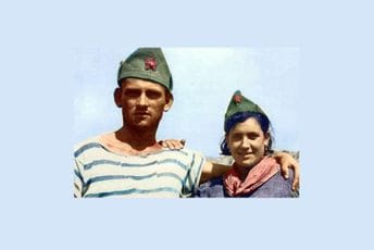 Slika dvoje mladih partizana iz Vodica postala viralna: Ovo je priča o Ivanu i Ani, oboje su poginuli tokom Bitke na Sutjesci Slika dvoje mladih partizana iz Vodica postala viralna: Ovo je priča o Ivanu i Ani, oboje su poginuli tokom Bitke na Sutjesci