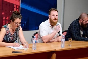 „Važno je da ne okrećemo glavu“: Kamijev „Nesporazum“ sjutra premijerno na sceni CNP „Važno je da ne okrećemo glavu“: Kamijev „Nesporazum“ sjutra premijerno na sceni CNP