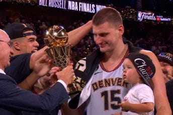 Jokić izgubio trofej MVP-a Jokić izgubio trofej MVP-a