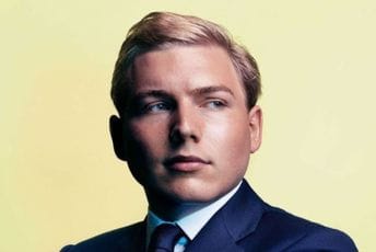 Kotrel privatnim avionom otišao na poslovni put, vraća se za nekoliko dana Kotrel privatnim avionom otišao na poslovni put, vraća se za nekoliko dana