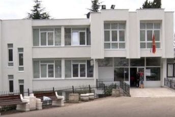 Zbog lažne dojave o bombi u bolnici u Baru krivično će odgovarati jedna osoba Zbog lažne dojave o bombi u bolnici u Baru krivično će odgovarati jedna osoba