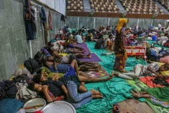 Indija i Pakistan: Zbog ciklona evakuisali 40.000 ljudi Indija i Pakistan: Zbog ciklona evakuisali 40.000 ljudi