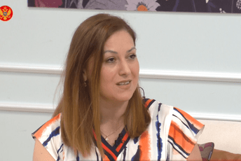 Deletić-Milačić: Djeca su mi lupala šakom o sto i govorili – "tući ćemo se još" Deletić-Milačić: Djeca su mi lupala šakom o sto i govorili – "tući ćemo se još"