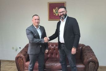 Josip Đurašković novi izvršni direktor Pošte Crne Gore Josip Đurašković novi izvršni direktor Pošte Crne Gore