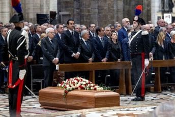 Održana državna sahrana bivšeg premijera Italije Berluskonija Održana državna sahrana bivšeg premijera Italije Berluskonija