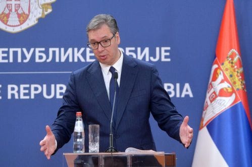 Oglasio se Vučić: Zaprijetio recipročnim mjerama zbog  zabrane ulaska u Crnu Goru uredniku Informera