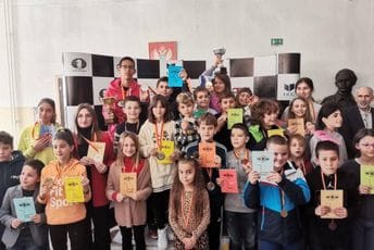 Cetinje: Sjutra počinje prvenstvo Crne Gore za mlade šahiste Cetinje: Sjutra počinje prvenstvo Crne Gore za mlade šahiste