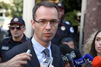 Jovanović: SDT preko medija vrši pritisak na Apelacioni sud Jovanović: SDT preko medija vrši pritisak na Apelacioni sud