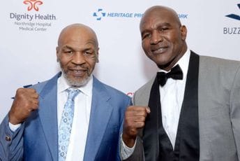 Holifild želi meč sa Tajsonom Holifild želi meč sa Tajsonom