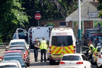 Užas u Londonu: Policija u stanu pronašla tijela četvoročlane porodice, među njima i djeca Užas u Londonu: Policija u stanu pronašla tijela četvoročlane porodice, među njima i djeca