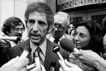 Preminuo uzbunjivač Danijel Elsberg koji je medijima dostavio "Pentagon papire" Preminuo uzbunjivač Danijel Elsberg koji je medijima dostavio "Pentagon papire"