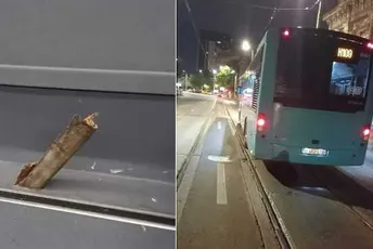 Bizaran incident u Bukureštu: Pod autobusa probila tramvajska šina, sreća je da niko nije povrijeđen Bizaran incident u Bukureštu: Pod autobusa probila tramvajska šina, sreća je da niko nije povrijeđen