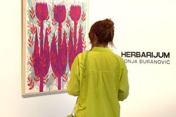 "Herbarijum" Sonje Đuranović u Portonovom: Likovni spomenar cvijeća, sjećanja i doživljaja "Herbarijum" Sonje Đuranović u Portonovom: Likovni spomenar cvijeća, sjećanja i doživljaja