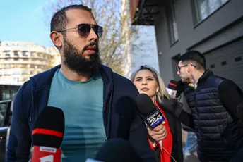 Endru Tejt optužen za silovanje i trgovinu ljudima Endru Tejt optužen za silovanje i trgovinu ljudima