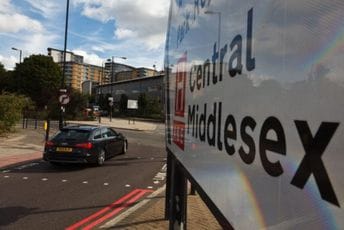 Užas u bolnici u Londonu: Nožem izbodene dvije osobe Užas u bolnici u Londonu: Nožem izbodene dvije osobe