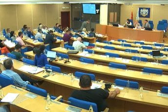 Opozicija tvrdi da nema kvoruma, Borovinić-Bojović kaže da ga je bilo prilikom glasanja Opozicija tvrdi da nema kvoruma, Borovinić-Bojović kaže da ga je bilo prilikom glasanja