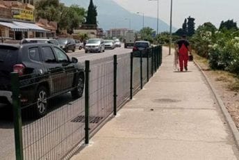 Bar: Postavljaju zaštitne ograde uz magistralu u Šušanju Bar: Postavljaju zaštitne ograde uz magistralu u Šušanju