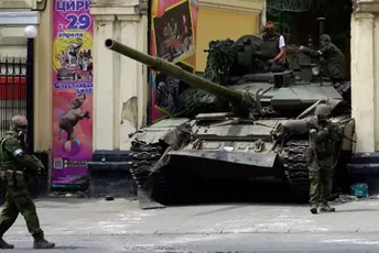 Ulicama patroliraju Wagnerovi plaćenici: Pogledajte kako je u Rostovu (FOTO)