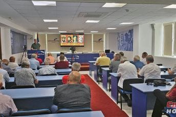 Srpski nacionalni savjet usvojio "Vidovdansku deklaraciju": Traže poništenje odluke o priznanju Kosova Srpski nacionalni savjet usvojio "Vidovdansku deklaraciju": Traže poništenje odluke o priznanju Kosova