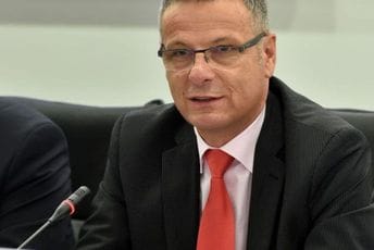 Garčević: Do formiranja stabilne većine čeka nas još prijevremenih izbora Garčević: Do formiranja stabilne većine čeka nas još prijevremenih izbora