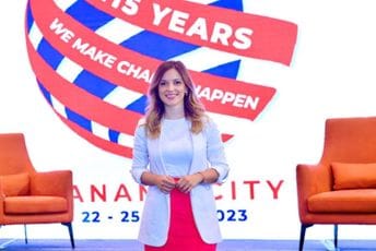 Amina Cikotić izabrana za potpredsjednicu Međunarodne unije mladih socijalista Amina Cikotić izabrana za potpredsjednicu Međunarodne unije mladih socijalista