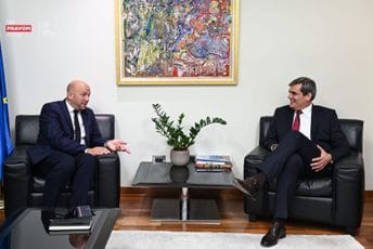 Ibrahimović razgovarao sa Sarazinom: Prioritet formiranje proevropske Vlade Ibrahimović razgovarao sa Sarazinom: Prioritet formiranje proevropske Vlade