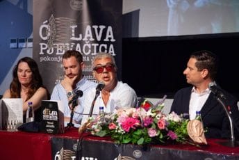 "Ćelava pjevačica" Jagoša Markovića premijerno 1. jula u Tivtu: Omaž Boki koji ona zaslužuje "Ćelava pjevačica" Jagoša Markovića premijerno 1. jula u Tivtu: Omaž Boki koji ona zaslužuje