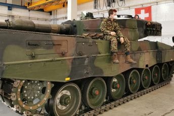 Švajcarska stavila veto na izvoz 100 tenkova Leopard u Ukrajinu