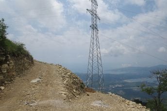 Radnik CGES pao sa 15 metara visokog dalekovoda u Baošićima, van životne opasnosti Ilustracija