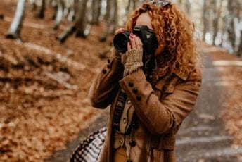 Svijet u njoj i oko nje Svijet u njoj i oko nje