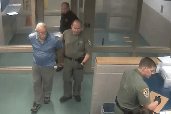 Ubica sa Floride uhapšen nakon 40 godina, koristio je 13 pseudonima Ubica sa Floride uhapšen nakon 40 godina, koristio je 13 pseudonima