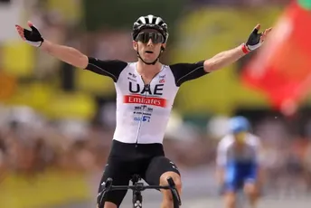 Adam Jejts pobjednik prve etape, drugi je njegov brat blizanac, a treći Pogačar Adam Jejts pobjednik prve etape, drugi je njegov brat blizanac, a treći Pogačar