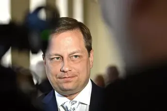 Deset dana nakon početka mandata: Finski ministar podnio ostavku zbog aluzija na nacizam Deset dana nakon početka mandata: Finski ministar podnio ostavku zbog aluzija na nacizam