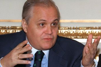 Preminuo nekadašnji predsjednik Srbije Milan Milutinović Preminuo nekadašnji predsjednik Srbije Milan Milutinović