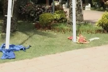 Opština Bar: Vandali oskrnavili zastave Crne Gore i EU, pozdravljamo napore nadležnih da sankcionišu takve pojave Opština Bar: Vandali oskrnavili zastave Crne Gore i EU, pozdravljamo napore nadležnih da sankcionišu takve pojave