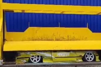 Obračun sa prestupnicima: Francuska policija uništava zaplijenjene BMW automobile Obračun sa prestupnicima: Francuska policija uništava zaplijenjene BMW automobile