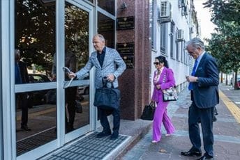 Medenici, Perunoviću i Mikoviću sude zajedno zbog šverca cigareta Medenici, Perunoviću i Mikoviću sude zajedno zbog šverca cigareta